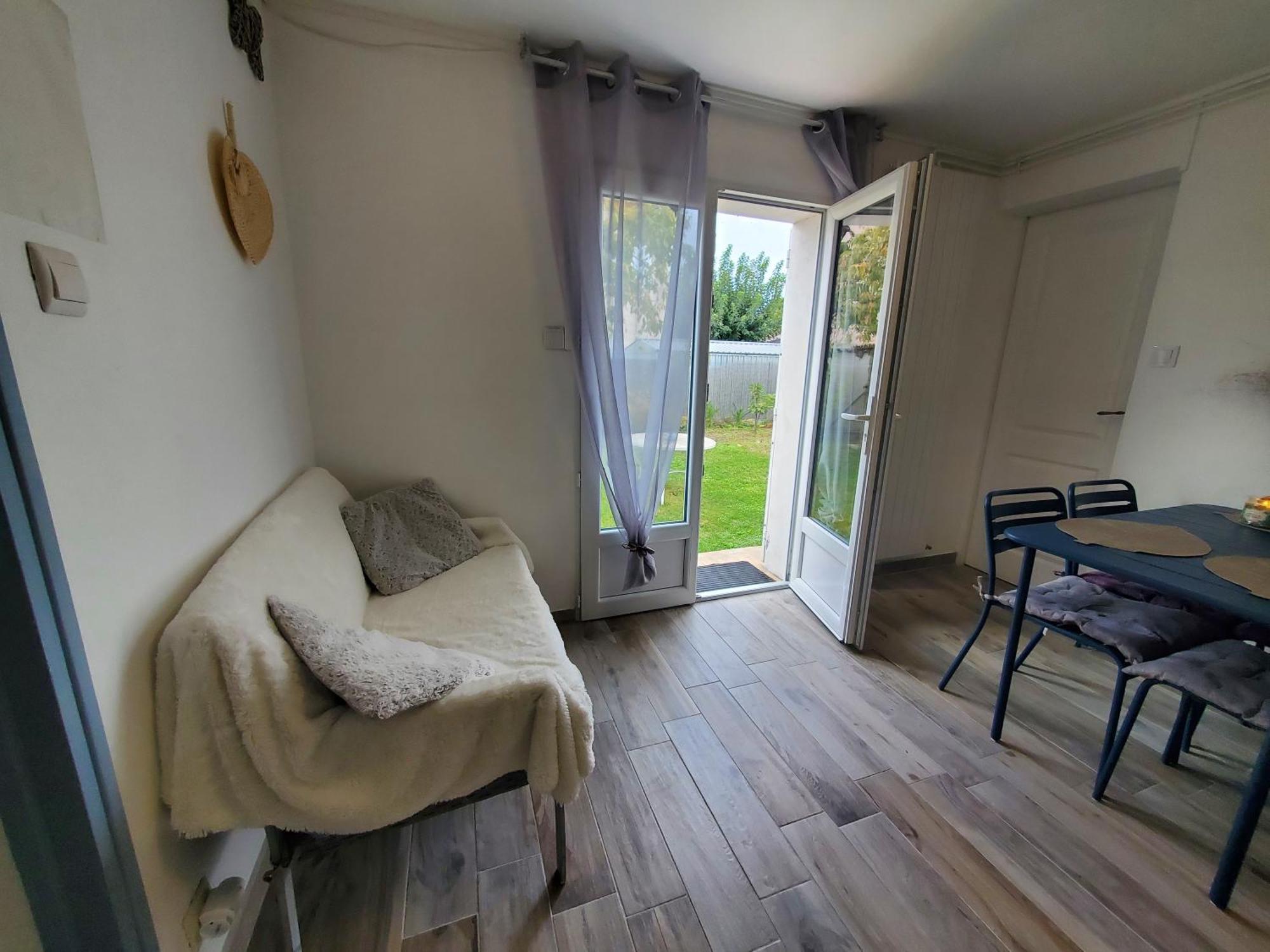 Appart 28M2 Avec Jardin Et Parking Prives, Chambre Separee Milhaud 외부 사진